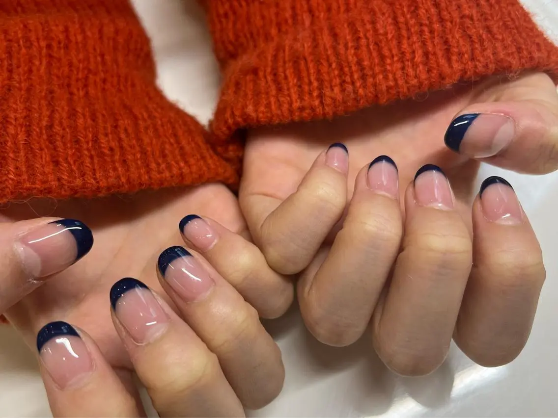 ネイル フレンチネイル ネイビー 山本 杏香のネイルデザイン