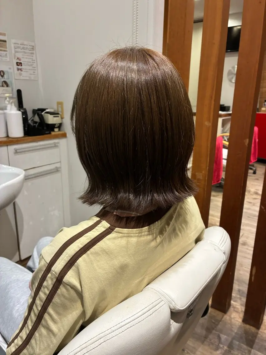 ミディアム カット 友永 風歌のヘアスタイル