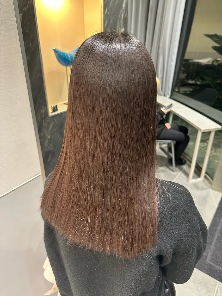 セミロング 美髪特化✨ 伊織✨縮毛矯正✨のヘアスタイル