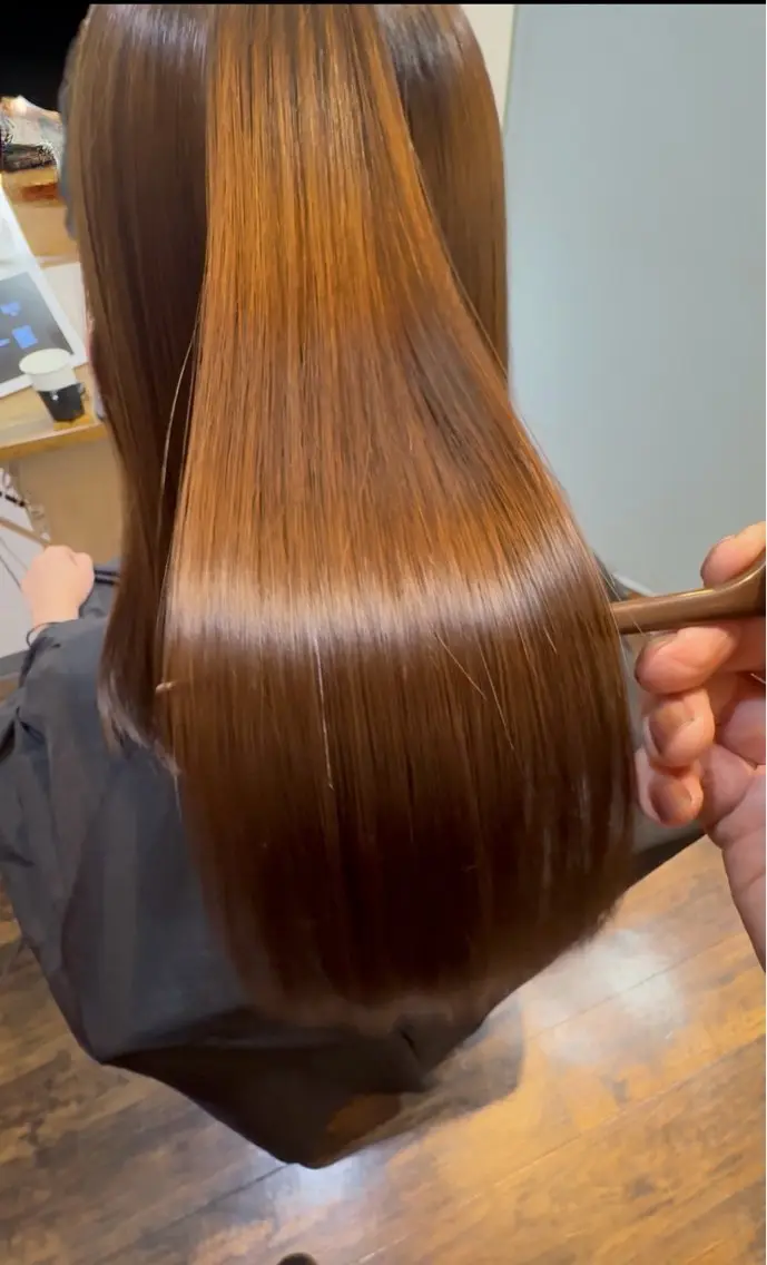 ロング 縮毛矯正 ⭐️美髪矯正⭐️ 室岡仁哉のヘアスタイル