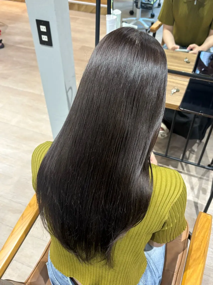 セミロング カラー ブラウンカラー オリーブブラウン mimi 🌟のヘアスタイル