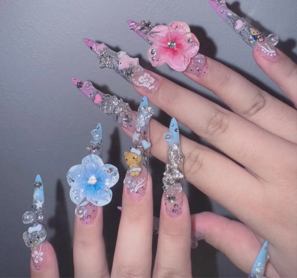 ネイル アートネイル フラワーネイル フレンチネイル ジェルネイル グラデーション ハンドネイル Ryu Nail NekoChanのネイルデザイン