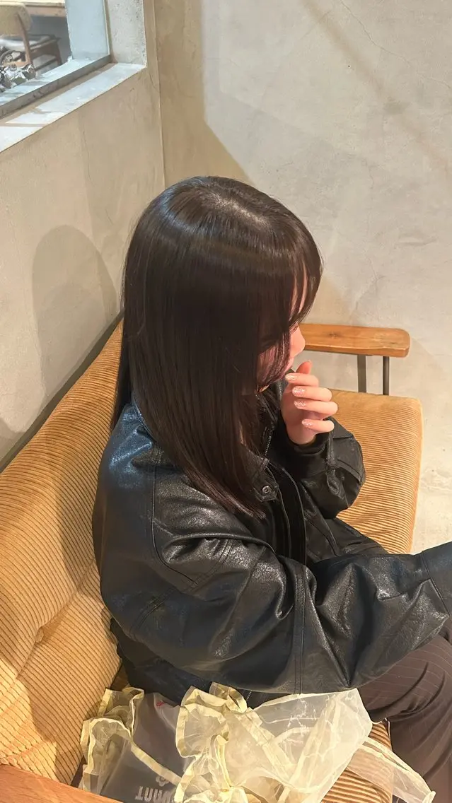 ロング カラー グレージュ オリーブグレージュ オリーブグレー 時森 咲良のヘアスタイル