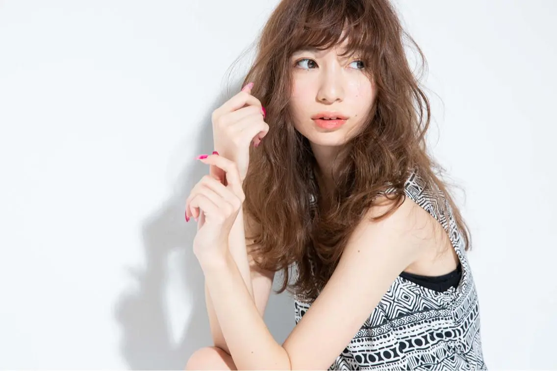 ロング カラー パーマ くせ毛 ひがし　まさし JYUNESU副代表のヘアスタイル