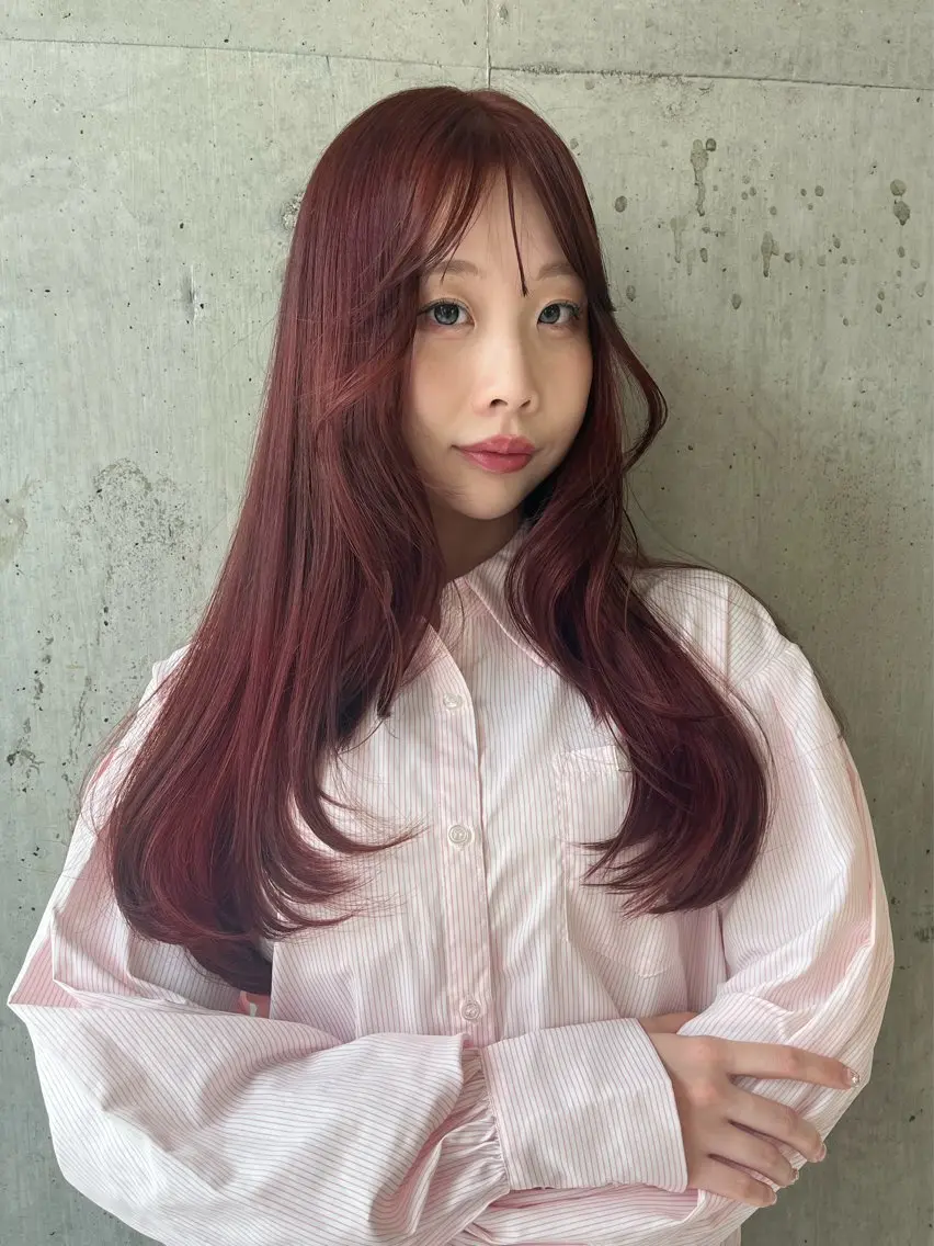 ロング カラー ブリーチ 透明感カラー ダブルカラー ブリーチなしカラー レッドカラー ヘアカラー トリートメント AMI🎀韓国ヘア 透明感カラーのヘアスタイル