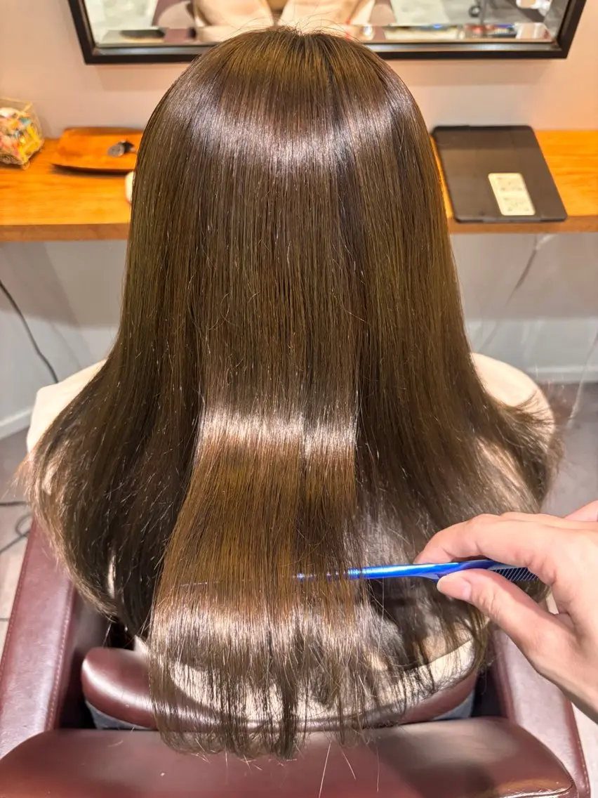セミロング トリートメント カット ヘアカラー 艶カラー💎 / Ayakaのヘアスタイル