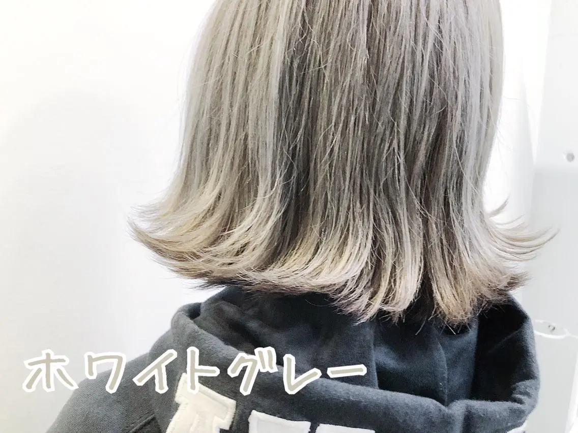 ショート カラー ブリーチ グレージュ タカハシ ハヤトのヘアスタイル