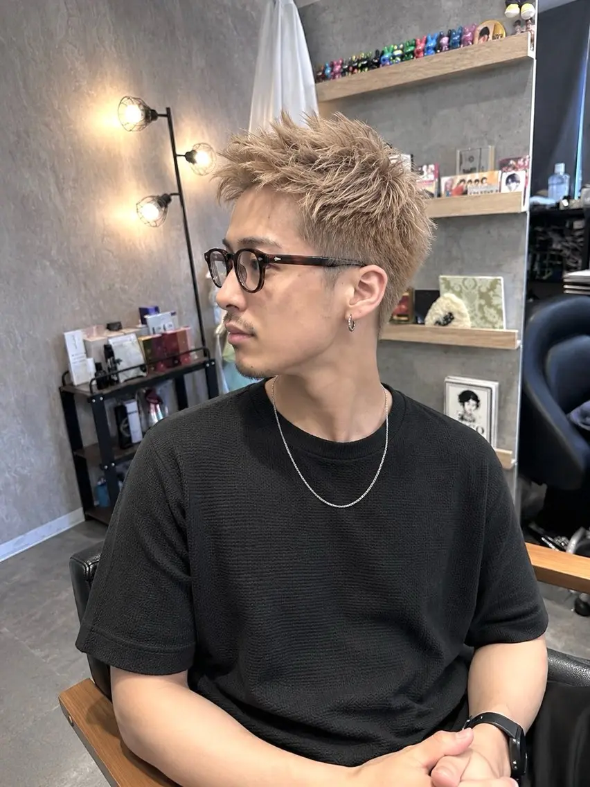 ミディアム カラー quill クイル　ツボイタクマのヘアスタイル