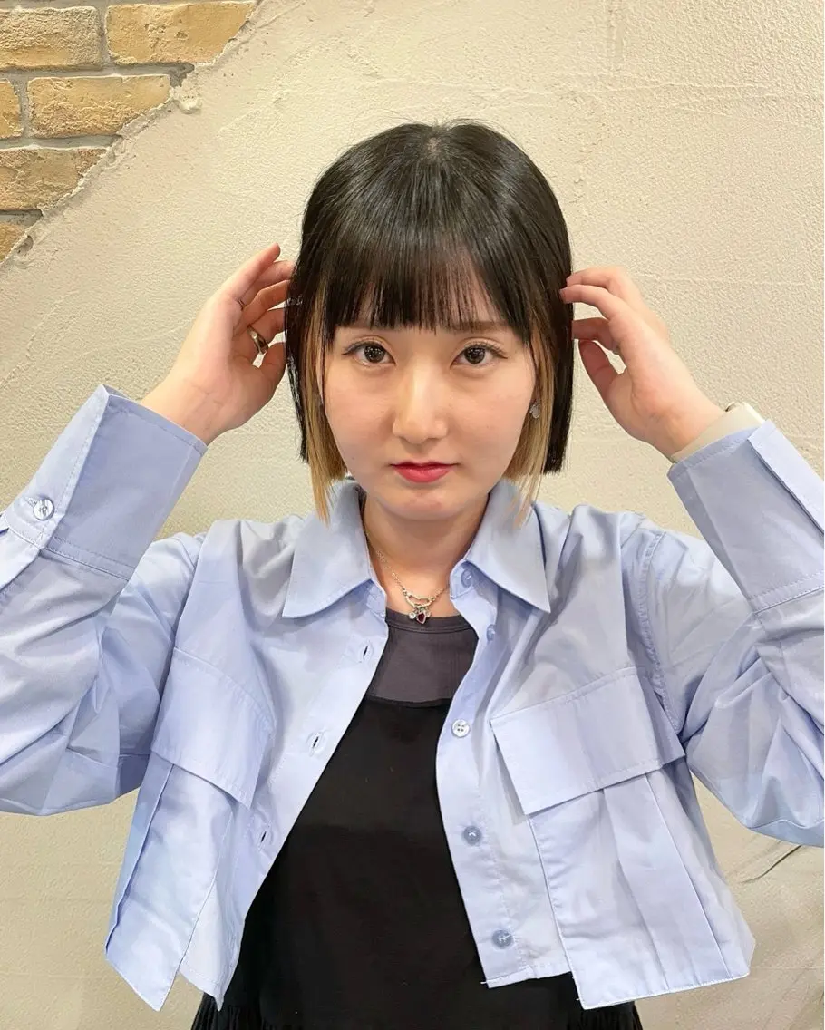 ショート カラー ベージュカラー ブリーチ 韓国風🇰🇷レイヤ ーKEI🇰🇷のヘアスタイル