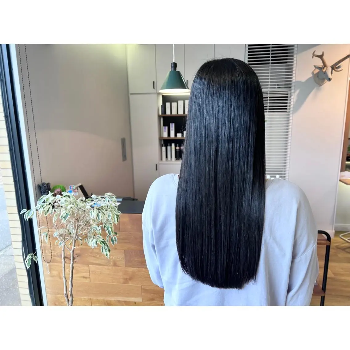 ロング 髪質改善 ツキダテ ユイのヘアスタイル