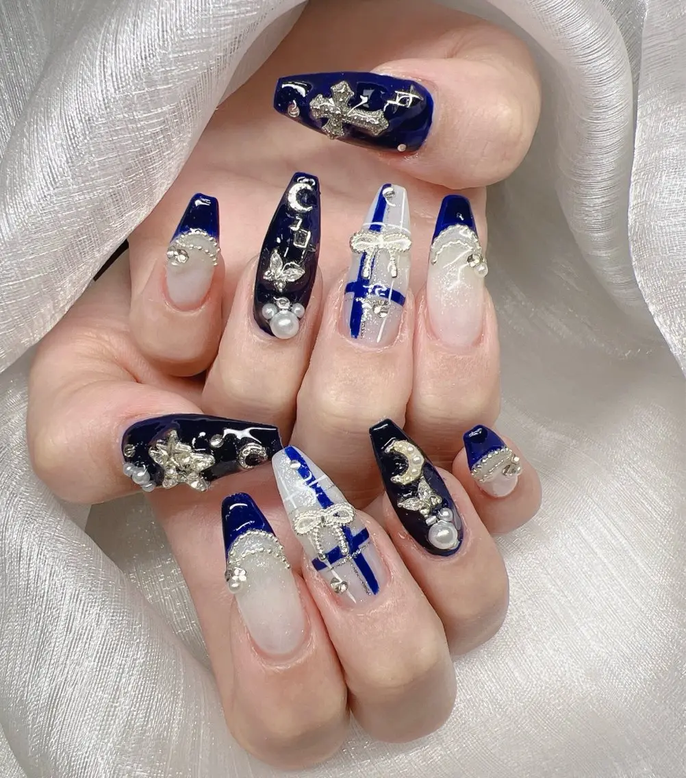 ネイル 長さ出し グラデーション 卒業式 キラキラネイル マグネットネイル ハンドネイル Lee Nails チップ長さだし専門店のネイルデザイン