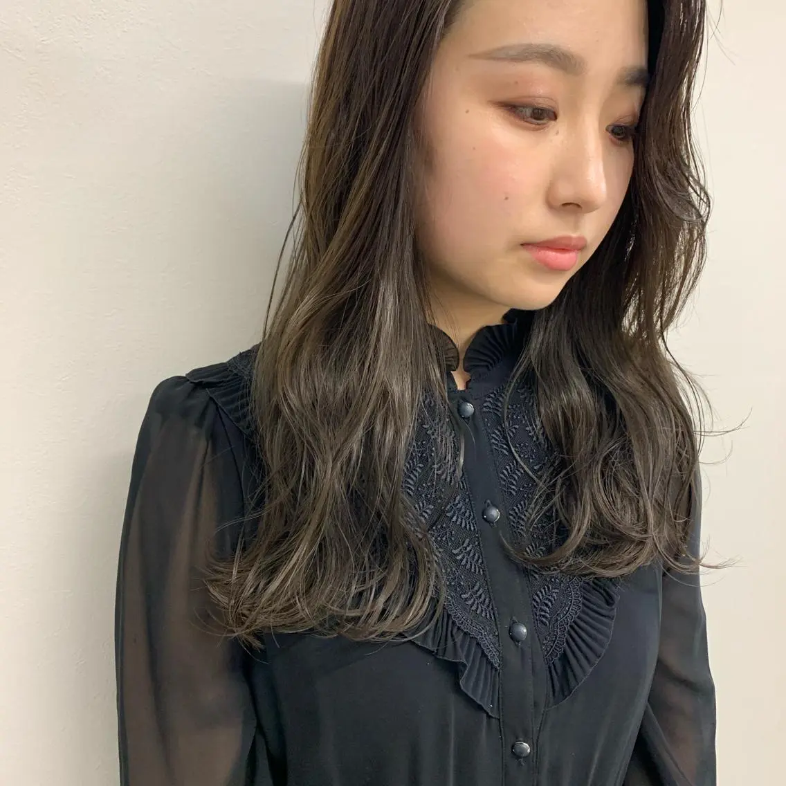 セミロング アッシュ カット ヘアカラー 石井 静のヘアスタイル