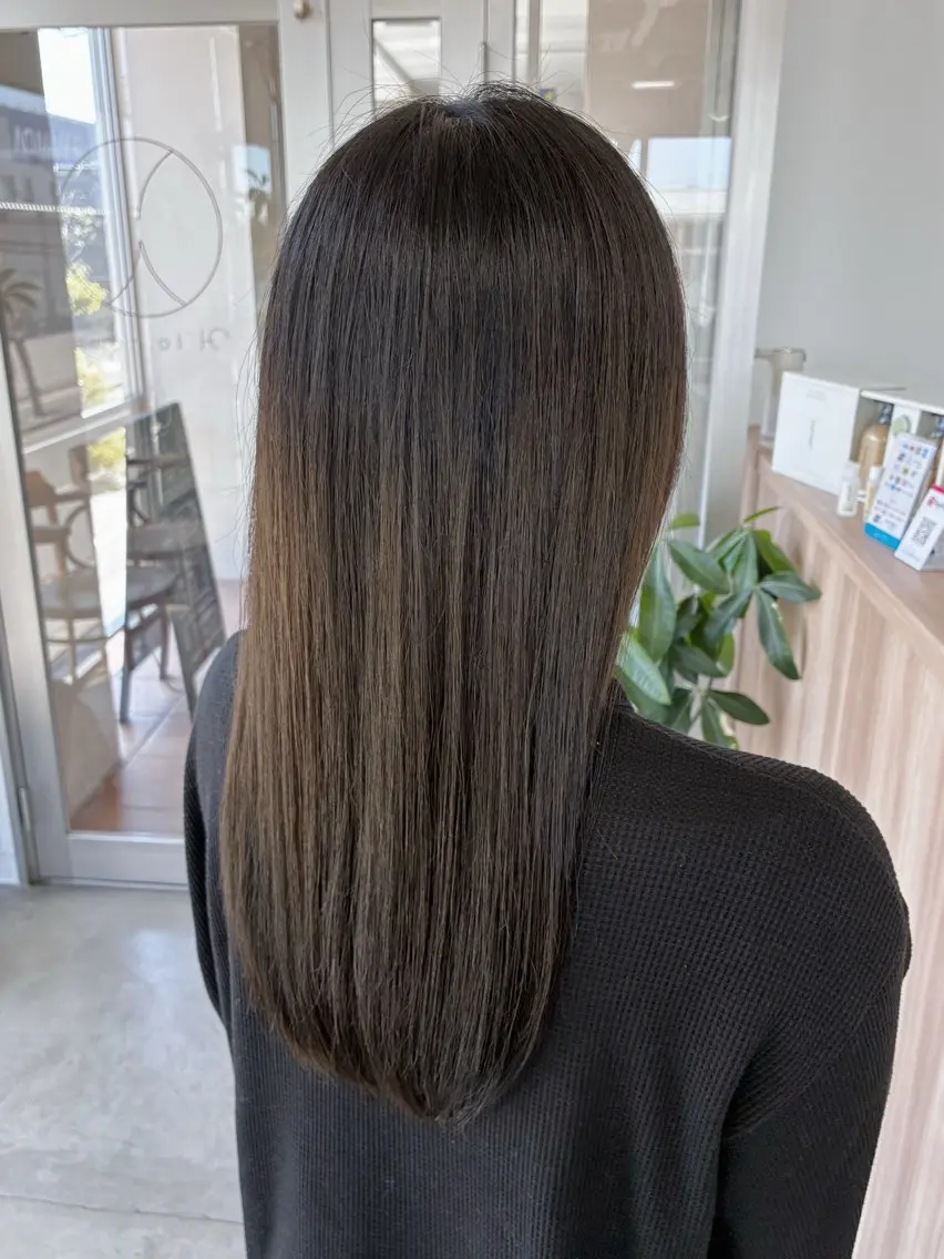 ロング カラー カット ヘアカラー 髪質改善が得意✨ 榎本亜衣のヘアスタイル