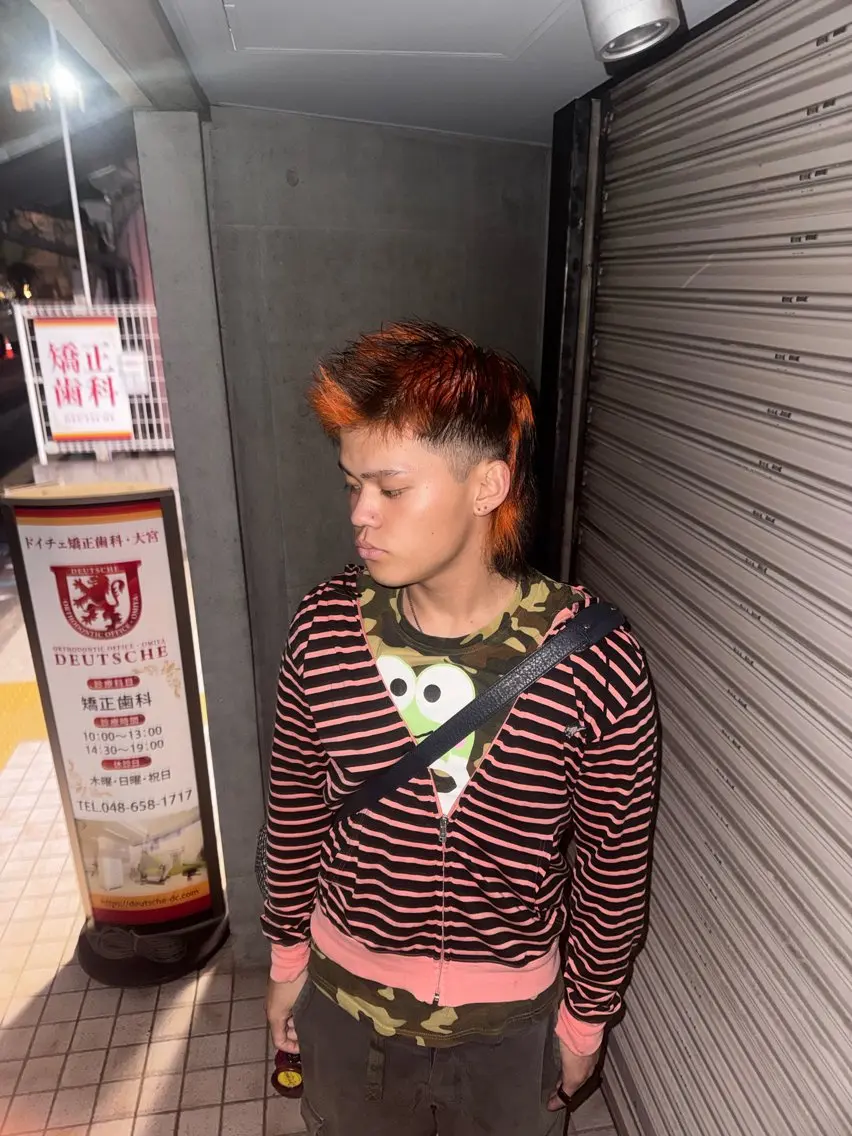 ショート カラー メンズ 黒髪 デザインカラー オレンジ ✨ウルフカット✨ じょあ☆のヘアスタイル