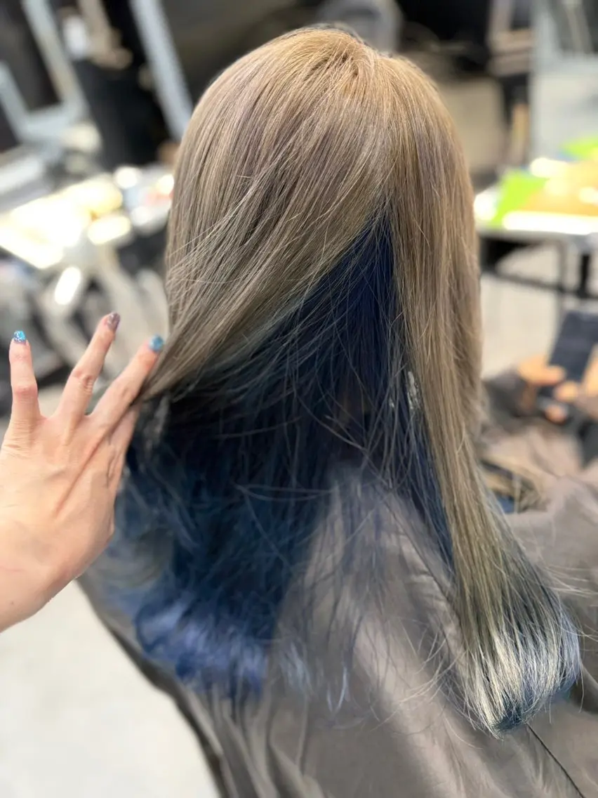 ロング カラー カット ヘアカラー トリートメント Nene 🪽🤍推しカラーのヘアスタイル