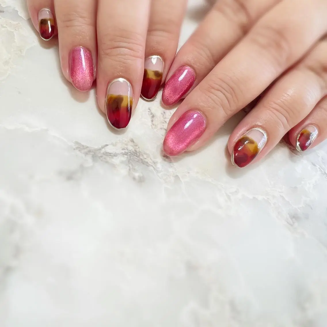 ネイル べっ甲ネイル 赤色 nail salon Regaosのネイルデザイン