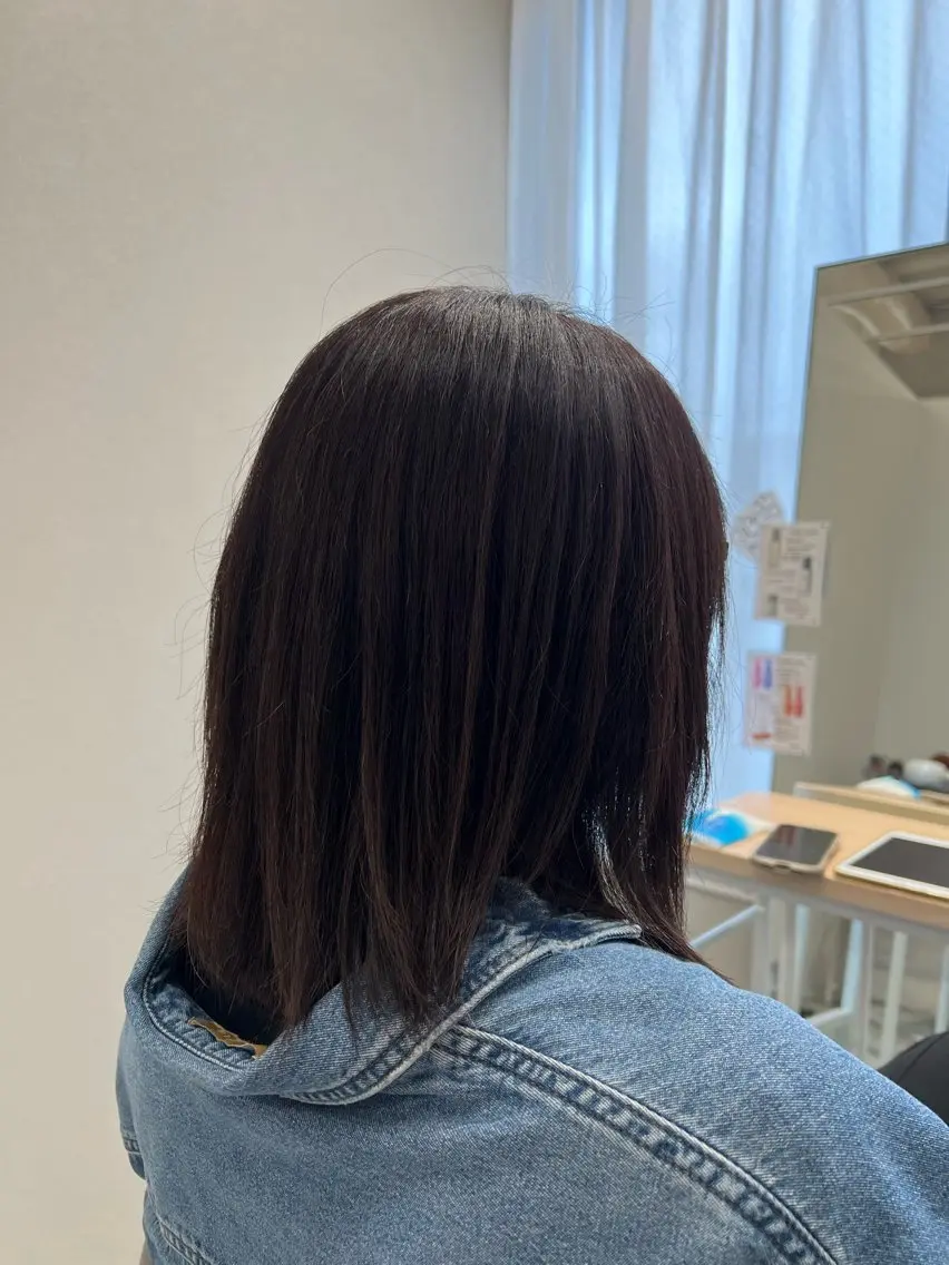 セミロング ヘアカラー 桑野 胡桃のヘアスタイル