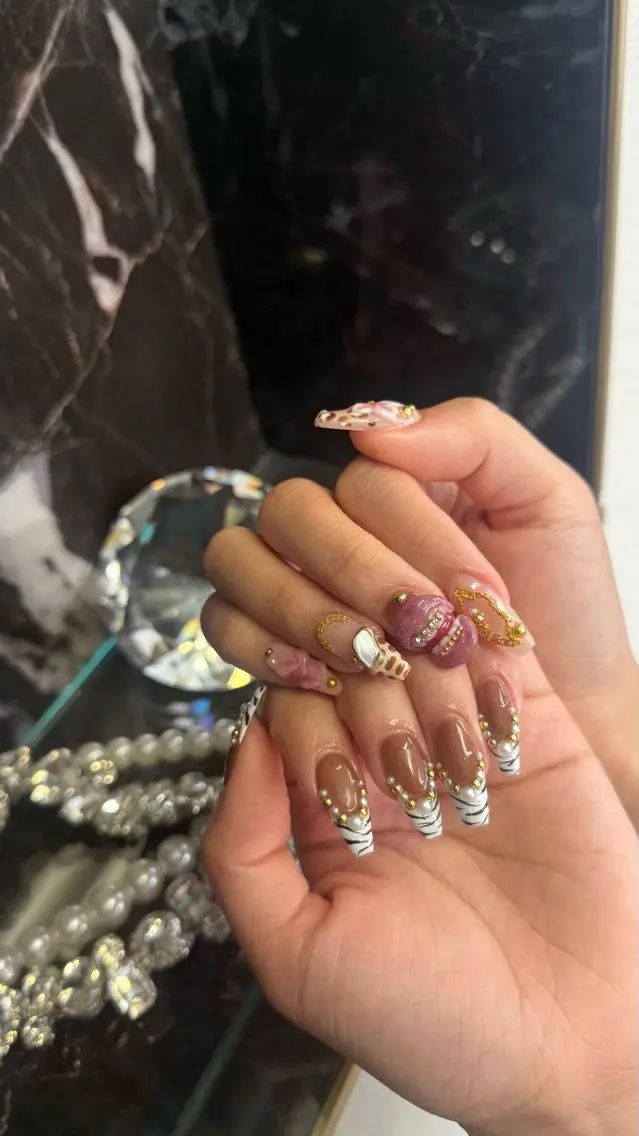 ネイル アートネイル ハンドネイル MADIA ___rinaのネイルデザイン