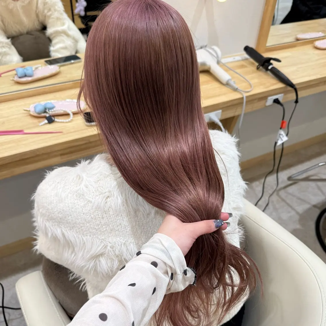 ロング カラー ヘアカラー トリートメント 柔らかいbeige ¦韓国¦🩰マユ🩰のヘアスタイル