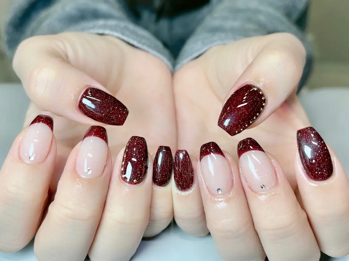 ネイル 持ち込み 赤色 ハンドネイル glance nailのネイルデザイン