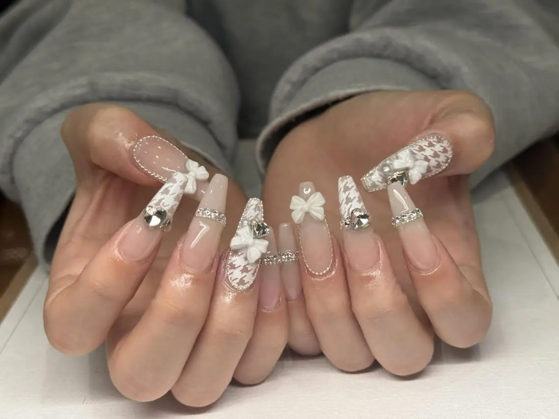 ネイル ブルー ドット フラワーネイル ジェルネイル グラデーション NAILS168 池袋西口駅前店のネイルデザイン