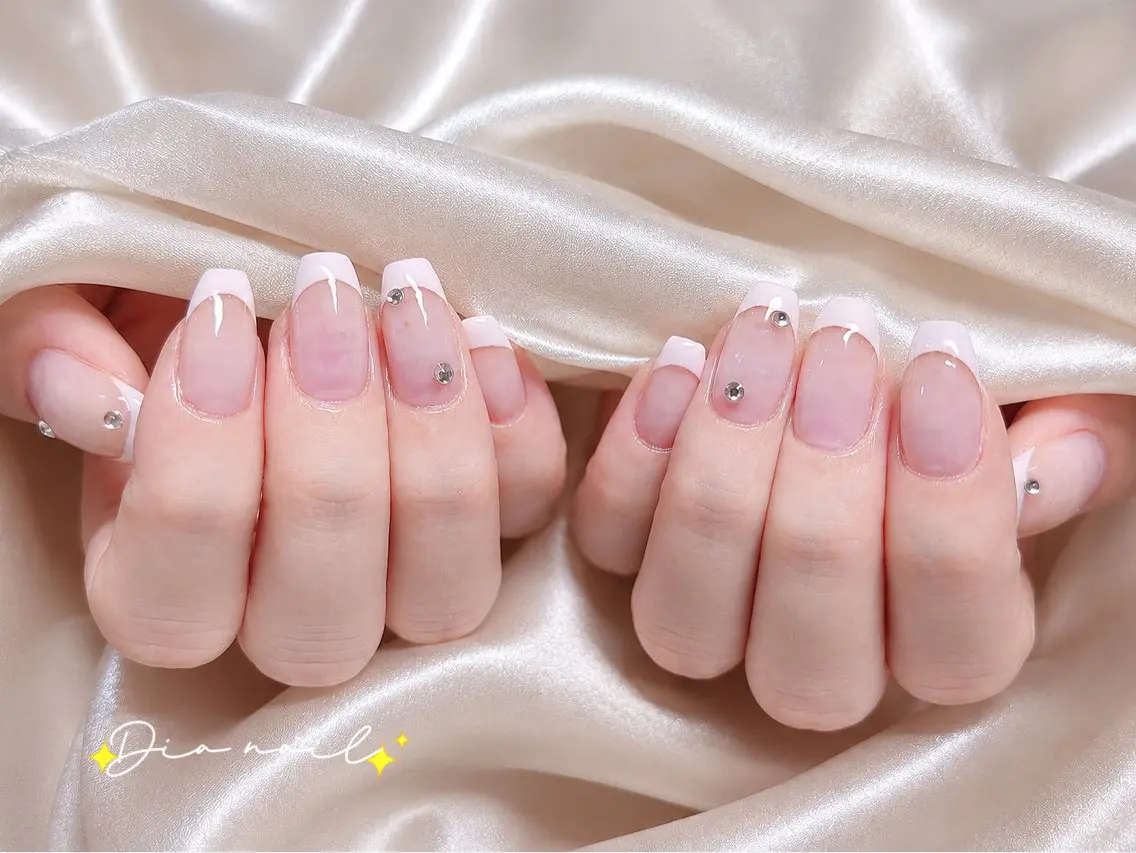 ネイル フットネイル 韓国ネイル レース マグネットネイル ニュアンスネイル ハンドネイル Dia nail サロンのネイルデザイン