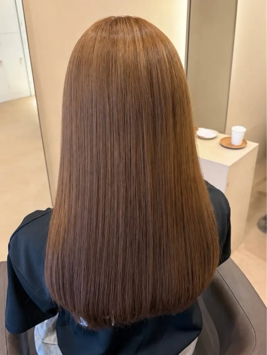 ロング カラー ベージュカラー ブリーチ ダブルカラー ミルクティーベージュ ブリーチなしカラー ヘアカラー 暖色カラー🍒 門内 梨真のヘアスタイル