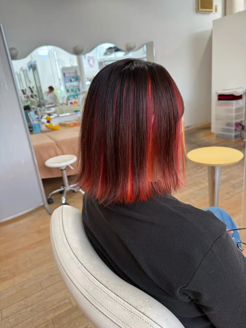 カラー 山本 瑠華のヘアスタイル