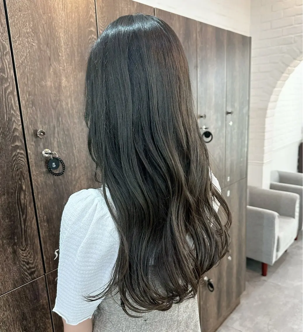 ロング カット ヘアカラー トリートメント ✨縮毛矯正✨ 知念あたるのヘアスタイル