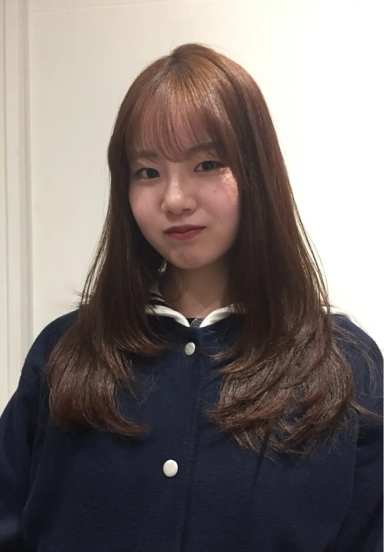 セミロング カット ヘアカラー wa kaのヘアスタイル