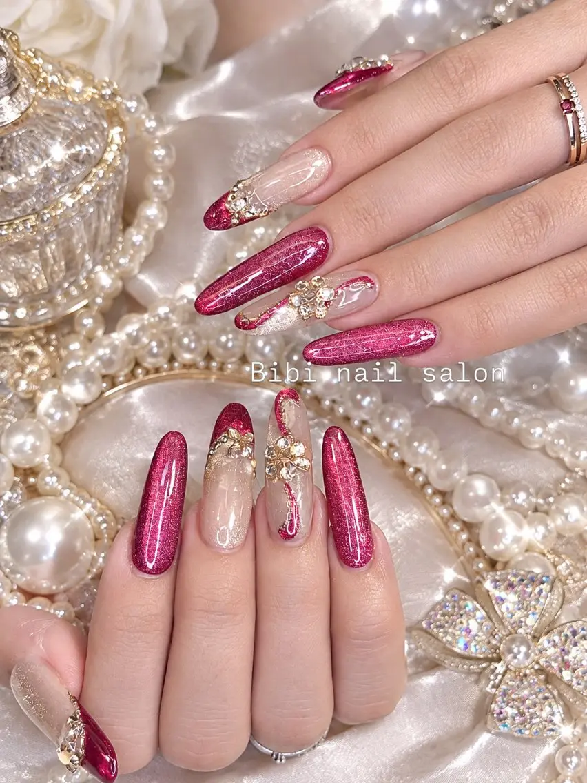 セミロング ハンドネイル Bibi nail Osakaのネイルデザイン