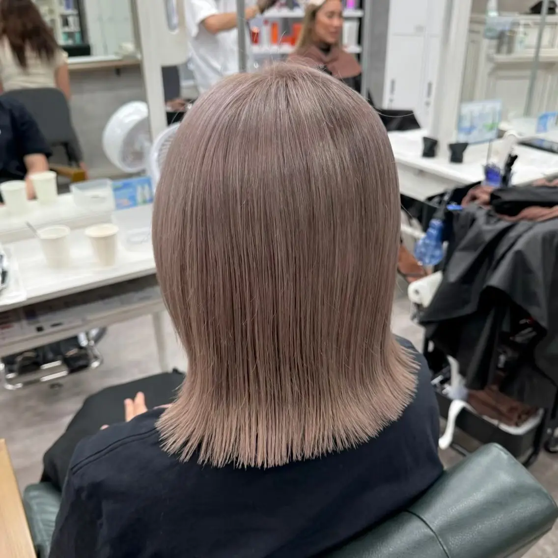 カラー カット ヘアカラー limitこうせい 縮毛/ブリーチのヘアスタイル