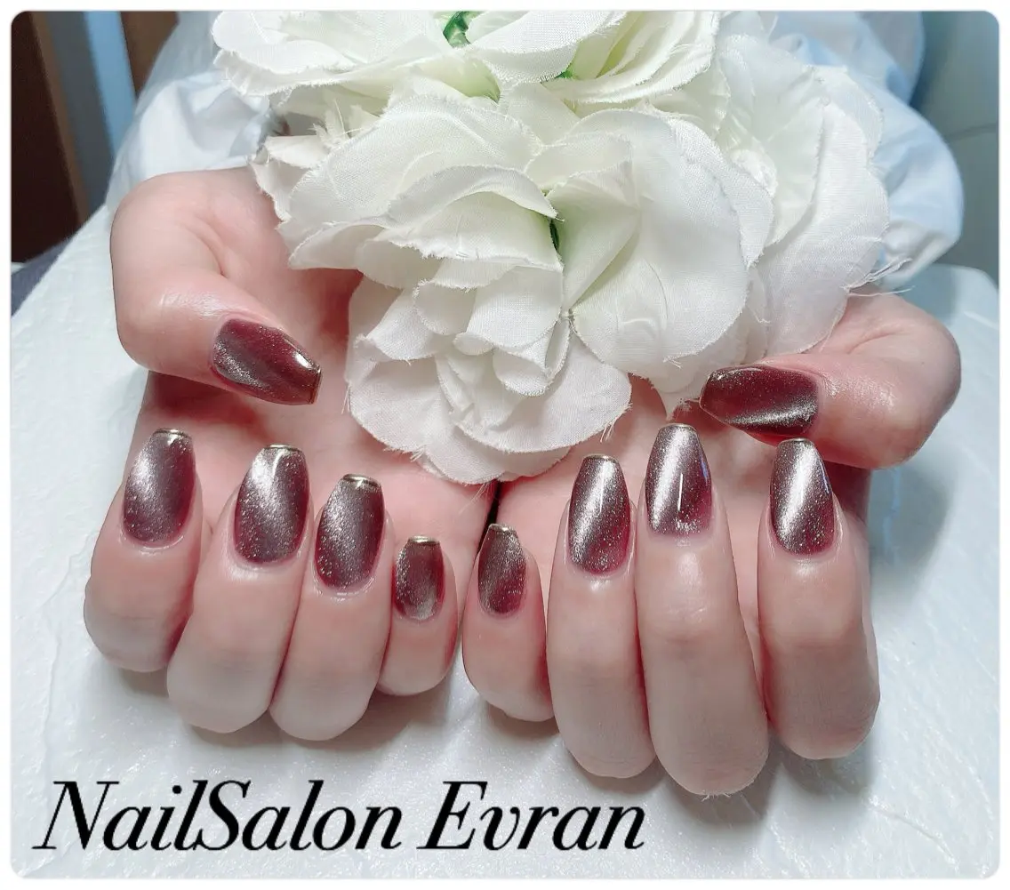 ネイル アートネイル ジェルネイル ミラーネイル ワンカラーネイル シンプルネイル ハンドネイル Nail salon Evranのネイルデザイン