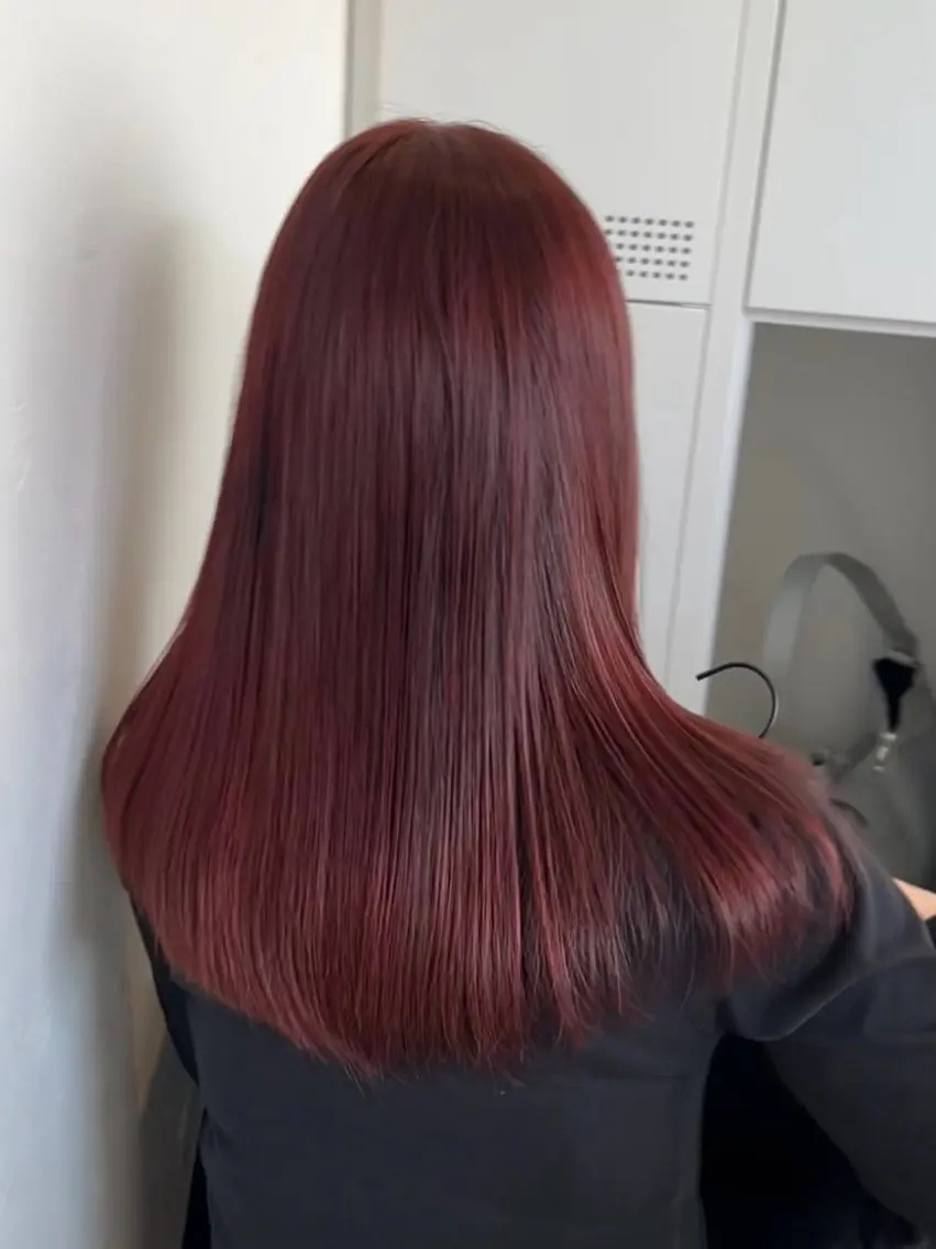 セミロング カラー ブリーチ ダブルカラー ブリーチなしカラー レッドカラー カット ヘアカラー トリートメント ハイライト/レイヤー /艶髪/吉田愛望のヘアスタイル