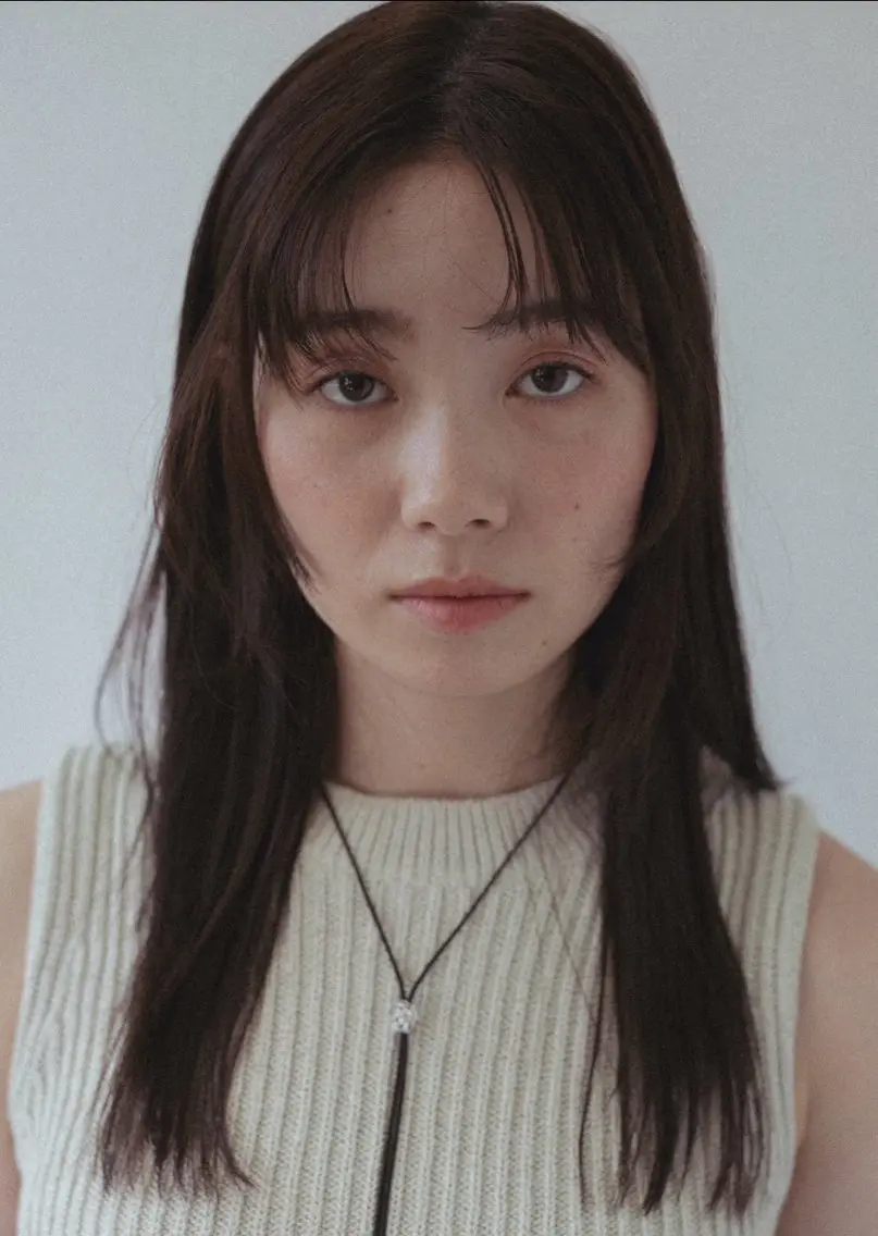 ロング 西浦 杏音のヘアスタイル