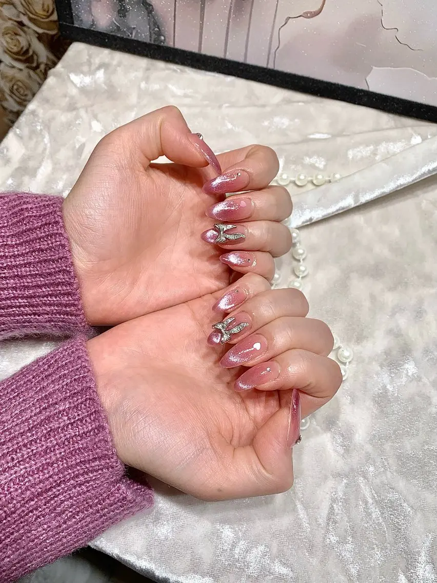 ネイル アートネイル フットネイル ジェルネイル ハート マグネットネイル babarla Nailのネイルデザイン