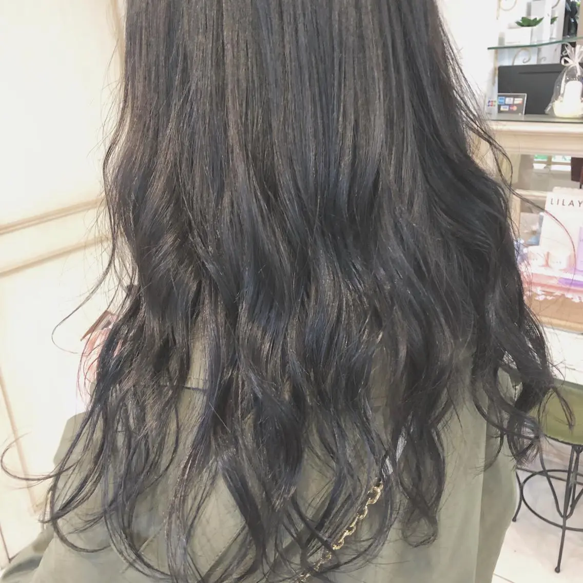 ロング トリートメント TRENCH 相澤 果歩のヘアスタイル