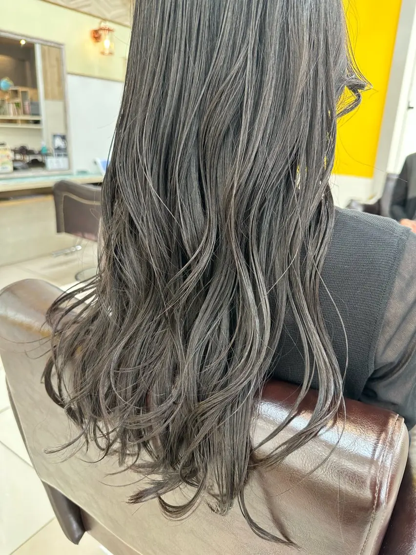 ⭐️カット艶カラートリートメント⭐️の写真