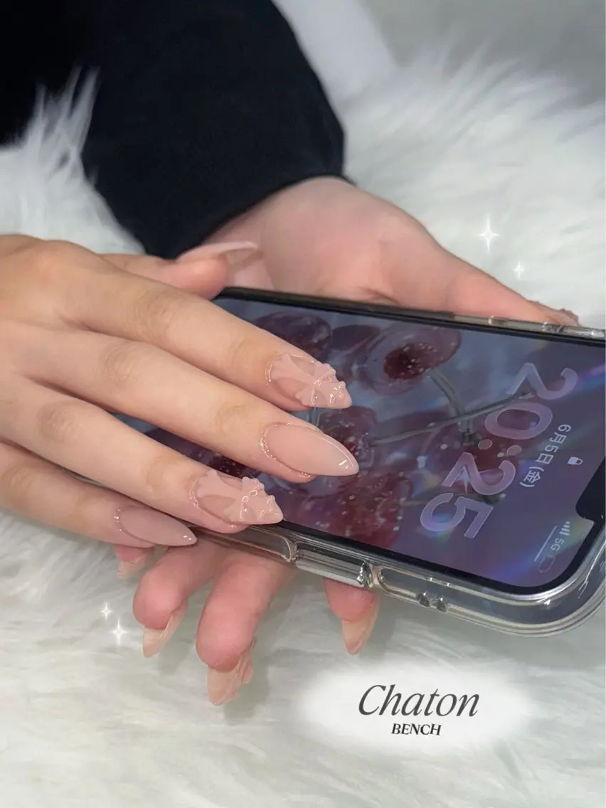 ネイル ハンドネイル BENCH Chatonのネイルデザイン