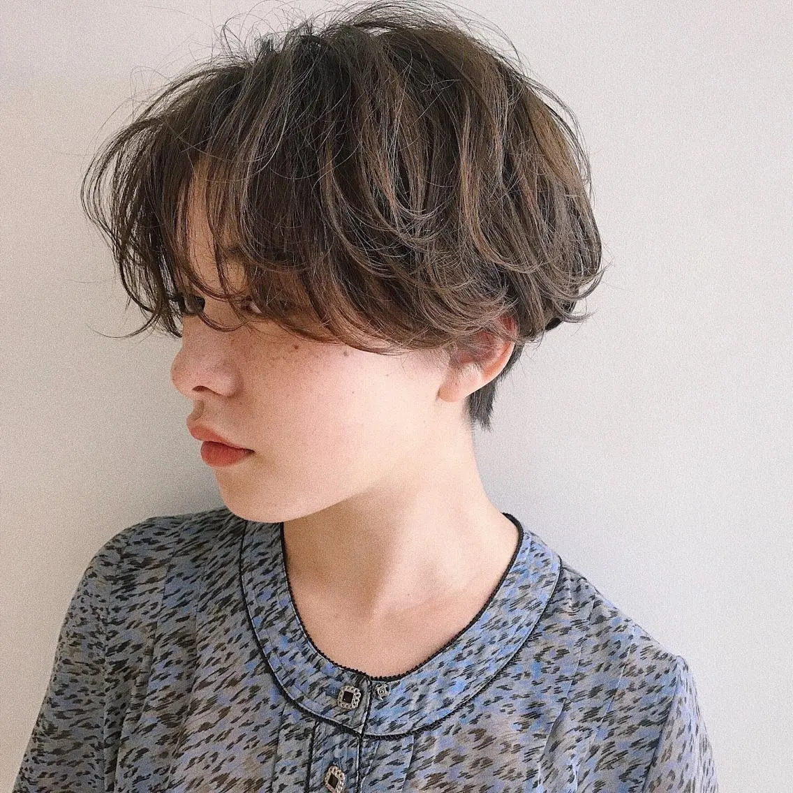 ショート カラー パーマ ヘアアレンジ ハンサムショート ショートヘア 小顔カット カット ヘアセット 松田 亮葉のヘアスタイル