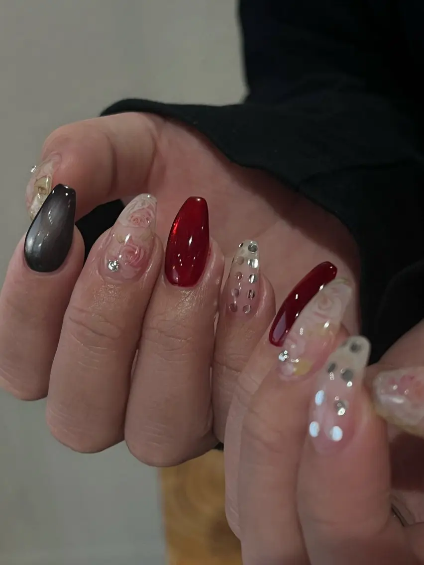 ネイル ハンドネイル née tsukiruのネイルデザイン