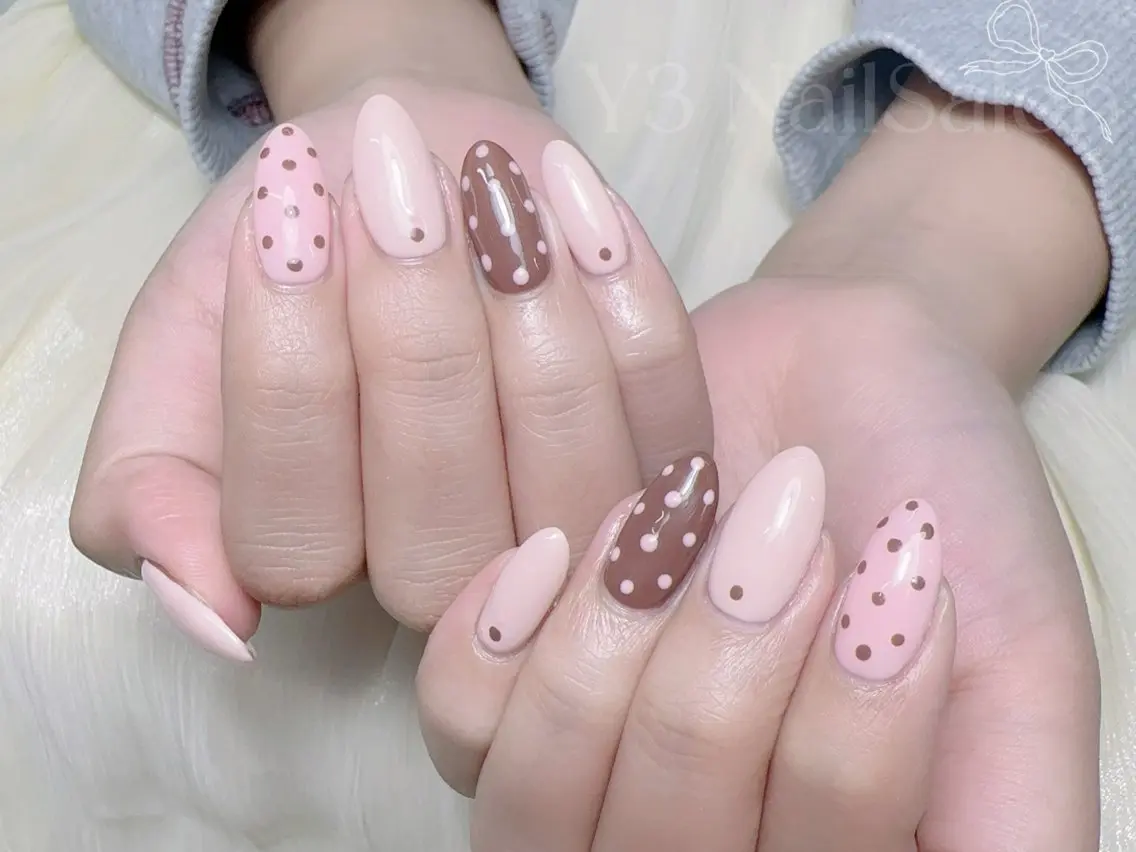 ネイル アートネイル ドット シンプルネイル ハンドネイル Y3 NailSalonのネイルデザイン
