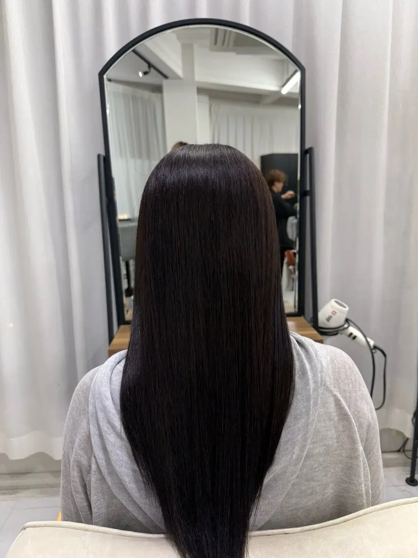 ロング ヘアカラー 上原 帆央のヘアスタイル