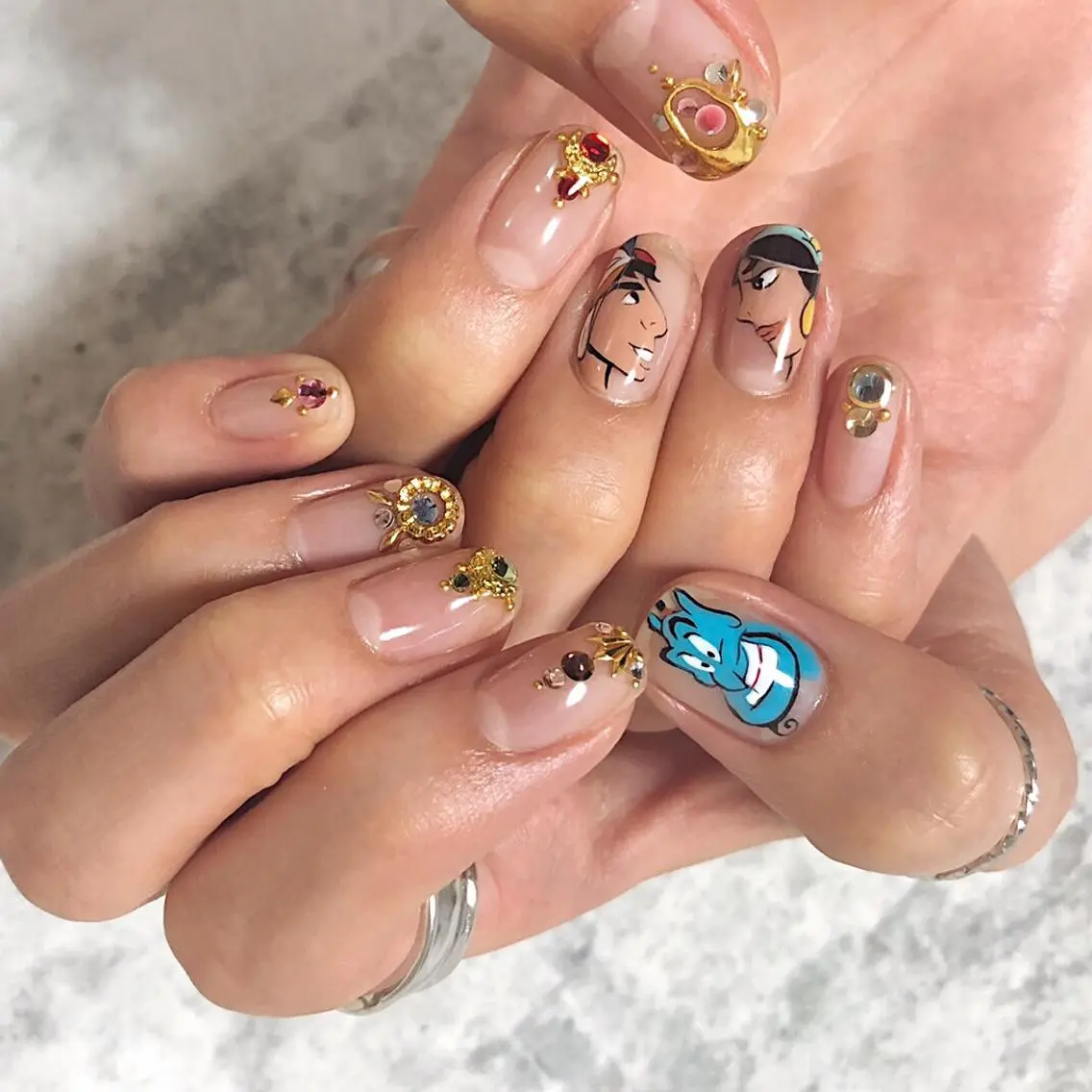ネイル ハンドネイル 🌞💜 KAORI 🌴のネイルデザイン