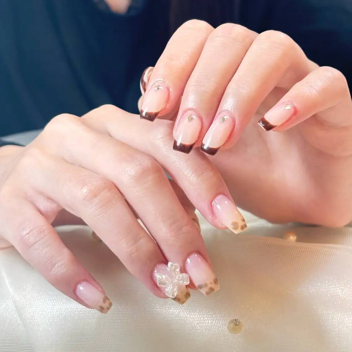 ネイル 桜ネイル 長さ出し フレンチネイル 韓国ネイル マグネットネイル ハンドネイル Kiwami nailsalonのネイルデザイン