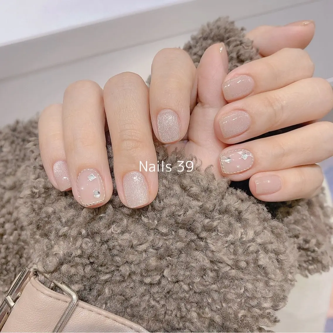 ネイル アートネイル フレンチネイル マグネットネイル ミラーネイル 持ち込み Nails 39のネイルデザイン