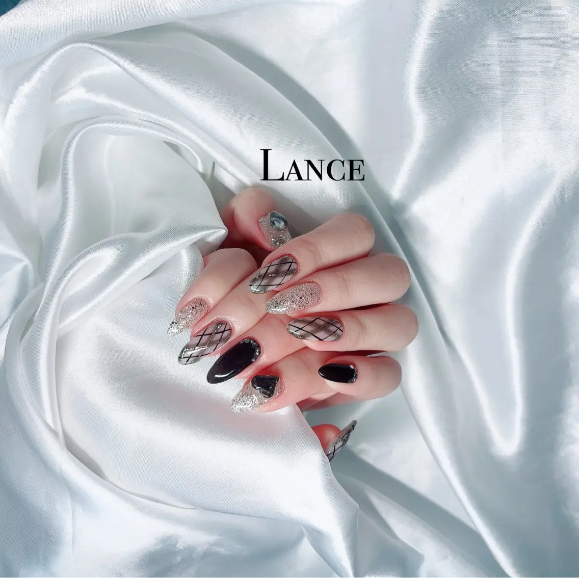 ネイル オーロラネイル フットネイル フレンチネイル キラキラネイル 韓国ネイル Lance nailのネイルデザイン