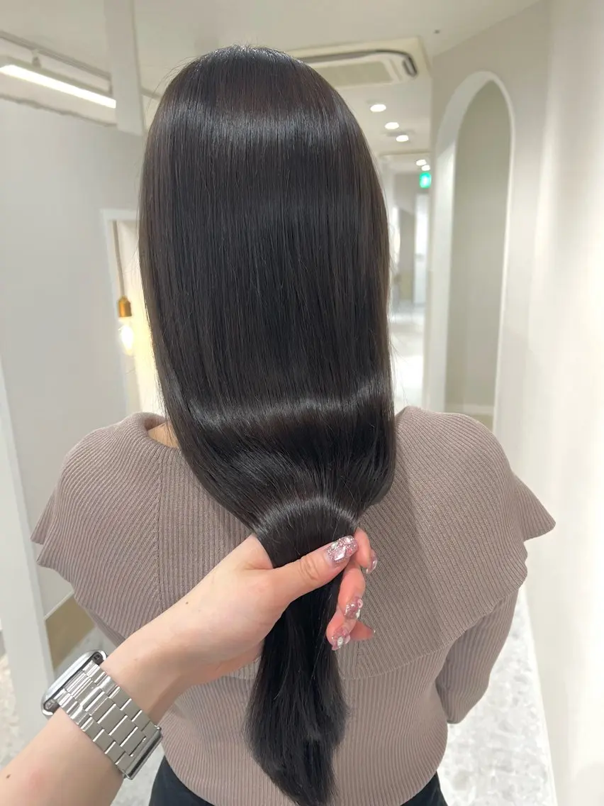 ロング くびれヘア 顔まわりレイヤー 髪質改善 韓国風ヘア レイヤーカット shindo lisa🎀🪽のヘアスタイル