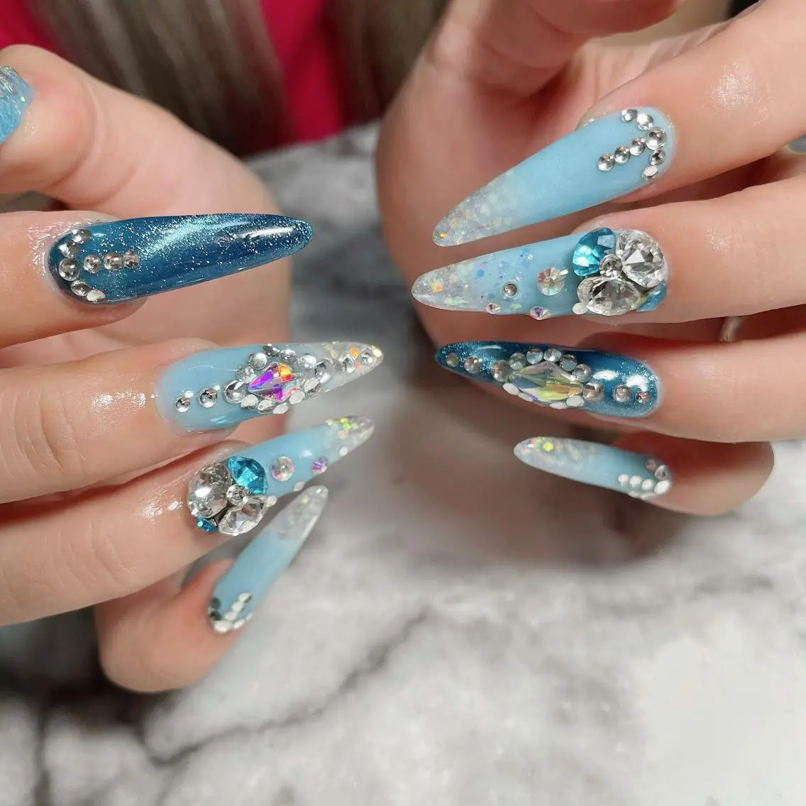 ネイル マグネットネイル ハンドネイル Kayo 💅のネイルデザイン