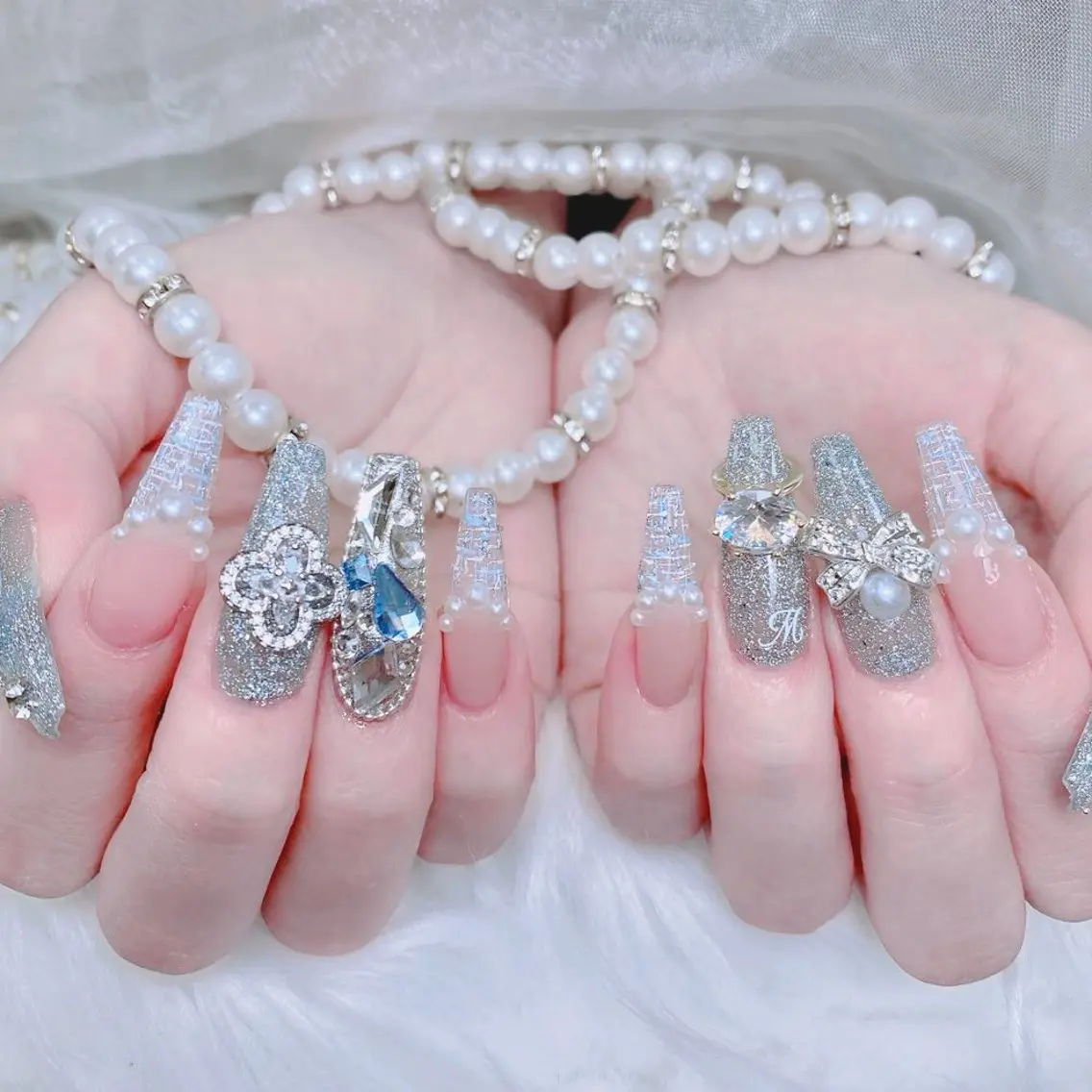 ネイル 成人式 キラキラネイル 大理石ネイル(マーブル) スカルプネイル 夏ネイル ハンドネイル MoMoA Nail ネイル長さ出し専門店のネイルデザイン